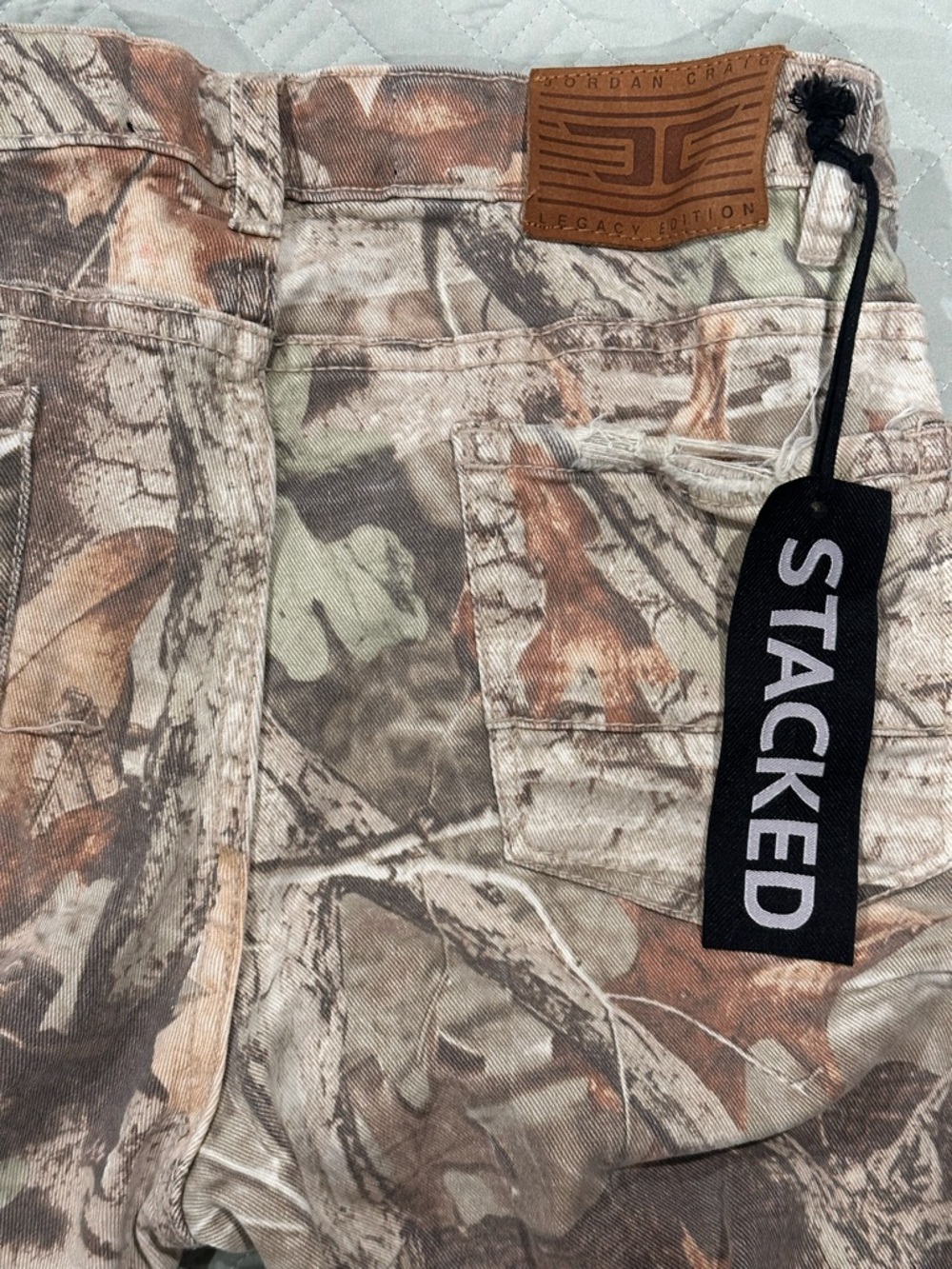 Jordan Craig Stacked Camo Jeans Men’s Size 14 Skinny Distressed Raw Hem - Picture 5 of 6
